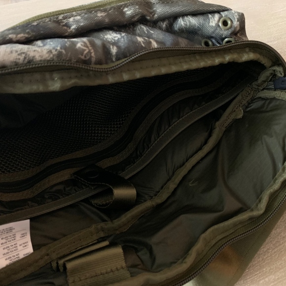 NIKE PROFILE PRINTED BACKPACK - OLIVE CANVAS - Picture 8 of 8